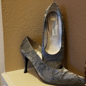 Rangoni Silver Crinkly Pumps